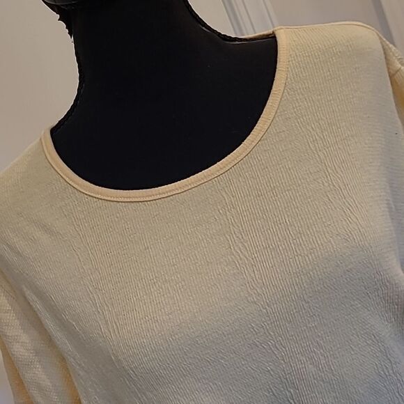 Sara Morgan sz M yellow textured fabric - Picture 2 of 8